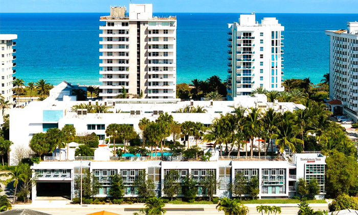 Residence Inn by Marriot. Surfside - Miami Beach