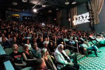 Audience, David Sanborn concert
Photo credit - Edward J Photographics photo of Audience, David Sanborn concert